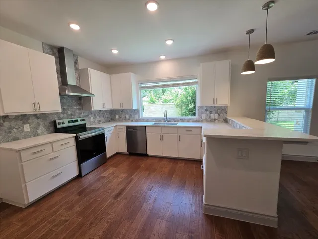 $2,100 | 2105 Tiger Trail, Unit 702, Round Rock, TX 78664