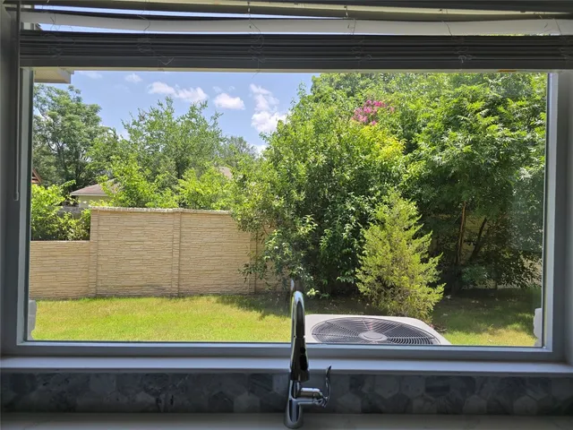 $2,100 | 2105 Tiger Trail, Unit 702, Round Rock, TX 78664