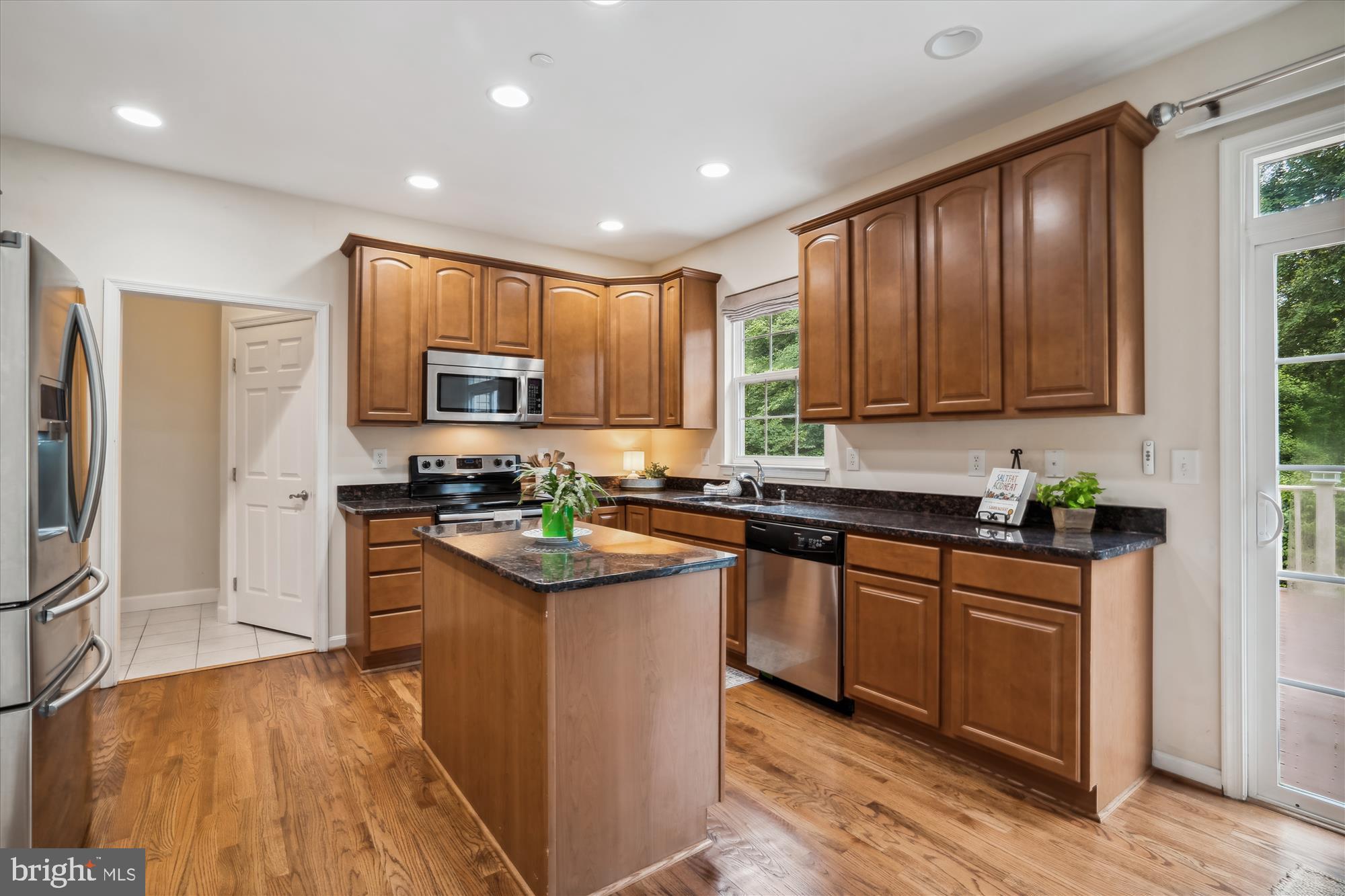 8205 New Cut Road Severn, MD 21144 - Photo 17 of 52 Kitchen