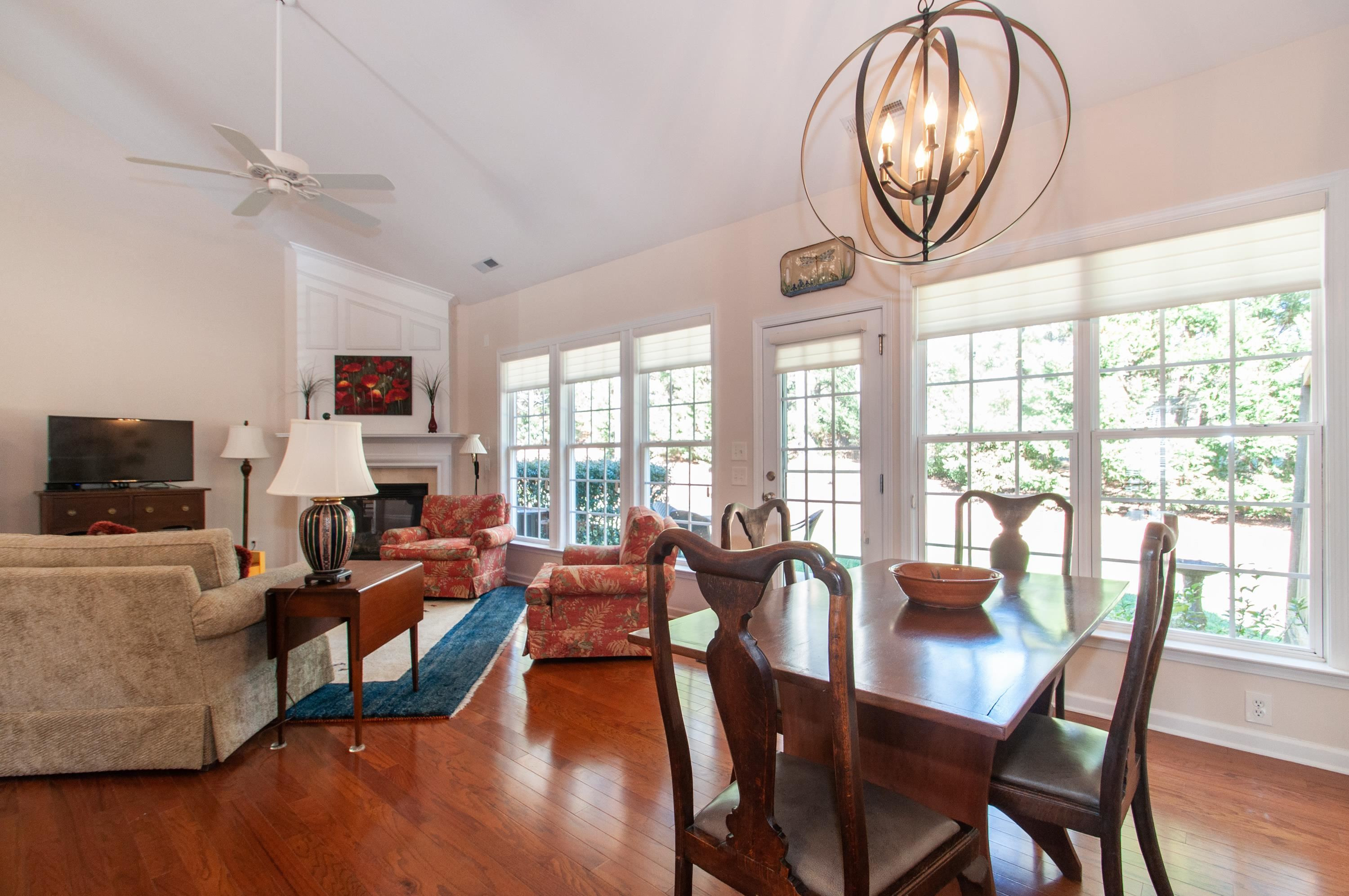 4616 Manassa Pope Lane Raleigh, NC 27612 - Photo 16 of 39 Breakfast/Living room