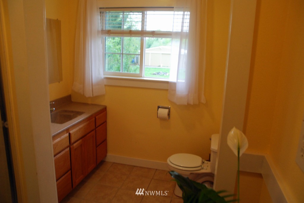 3766 Bay Road Ferndale, WA 98248 - Photo 14 of 25