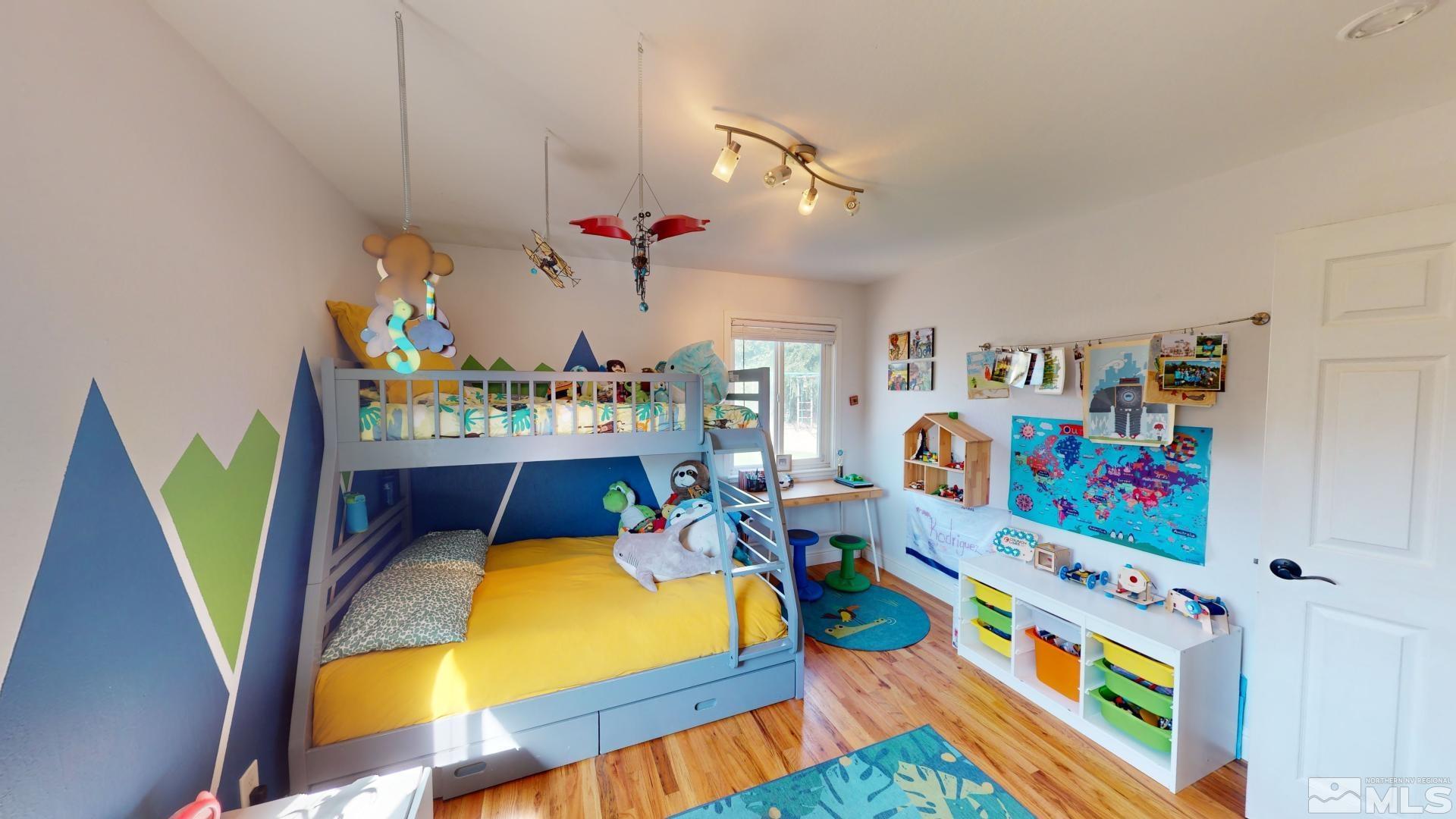 945 Cordone Avenue Reno, NV 89502 - Photo 25 of 33 a living room filled with furniture and a rug