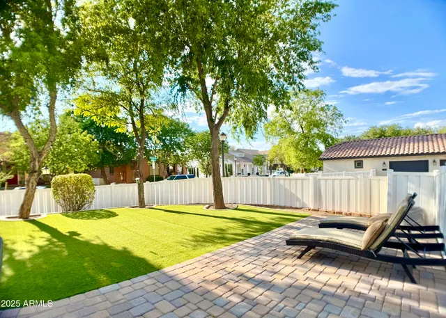 $1,050,000 | 2968 East Agritopia Loop North, Gilbert, AZ 85296