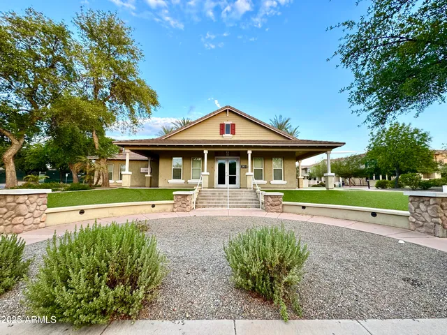 $1,050,000 | 2968 East Agritopia Loop North, Gilbert, AZ 85296