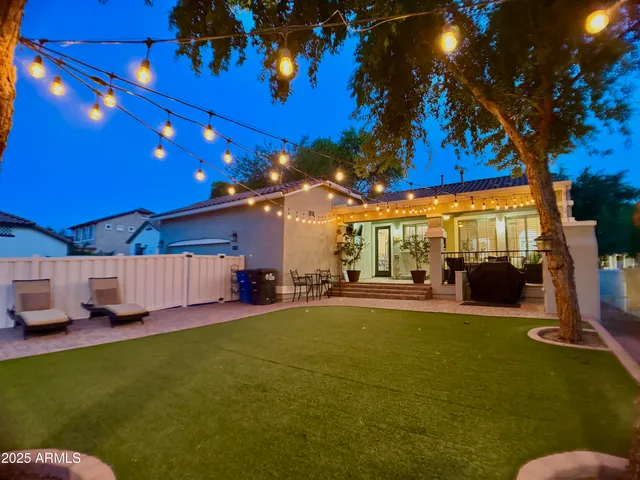 $1,050,000 | 2968 East Agritopia Loop North, Gilbert, AZ 85296