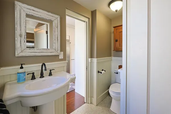 a view of livingroom with furniture and wooden floor