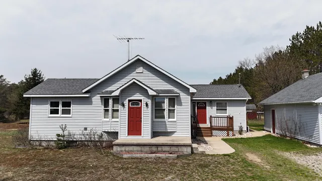 $310,000 | 5518 Caberfae Highway, Manistee, MI 49660