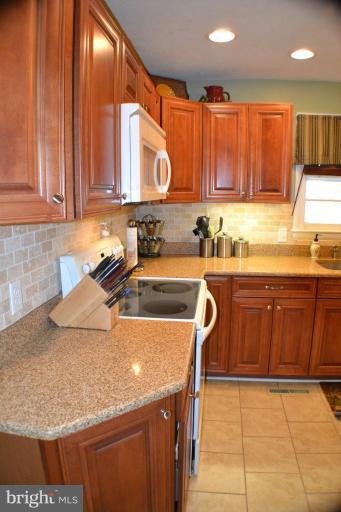 10173 Dahlgren Road King George, VA 22485 - Photo 13 of 24 Kitchen