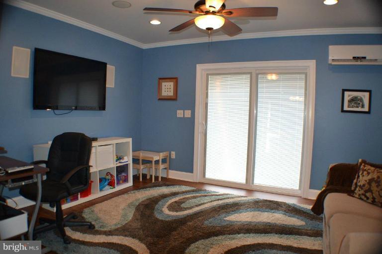 10173 Dahlgren Road King George, VA 22485 - Photo 5 of 24 Family Room