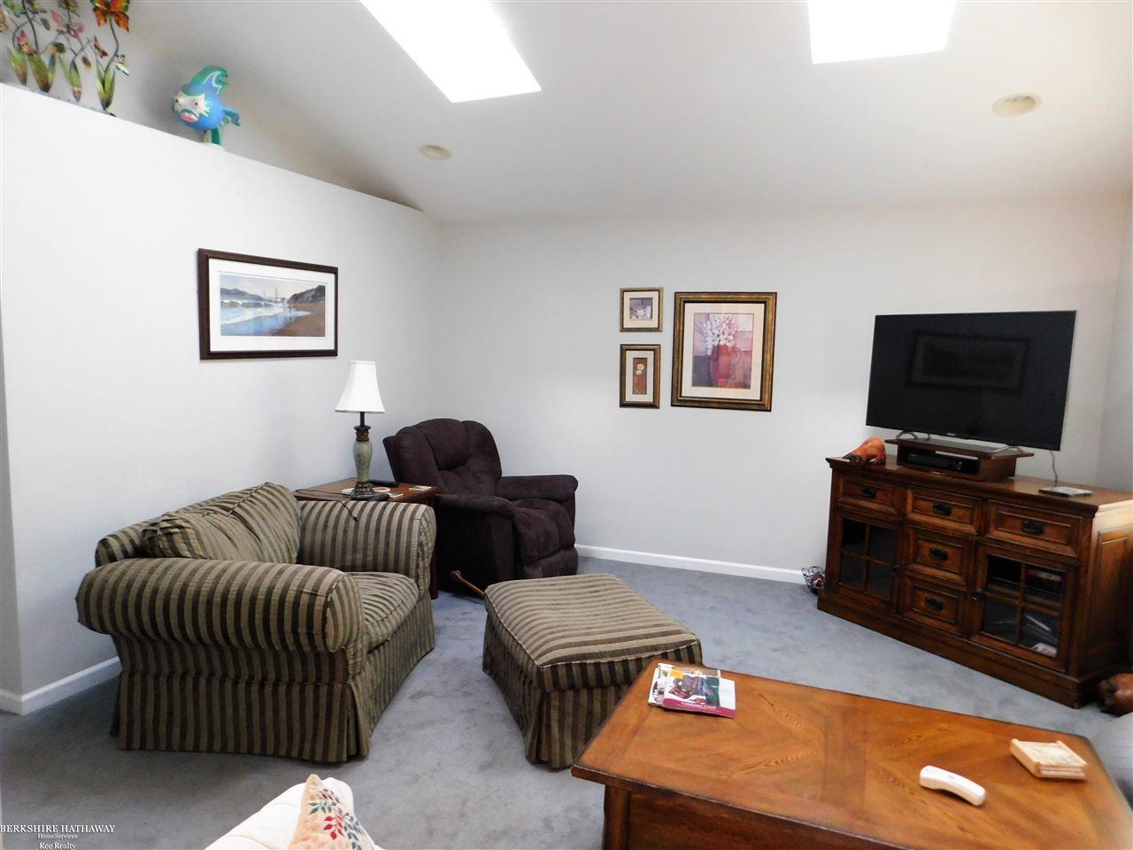 33183 Utica Road Fraser, MI 48026 - Photo 3 of 22