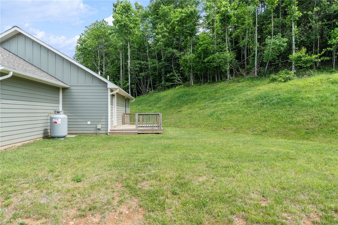 347 Townhomes Place, Unit 15 Boone, NC 28607 - Photo 25 of 32