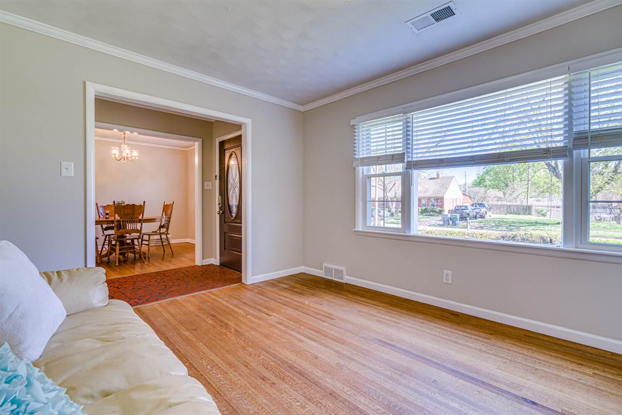5587 Melvin Road Memphis, TN 38120 - Photo 4 of 24