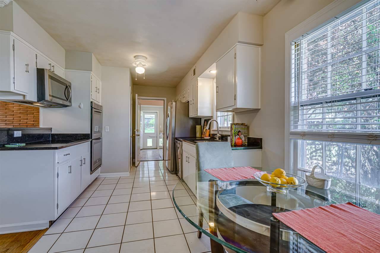 5587 Melvin Road Memphis, TN 38120 - Photo 7 of 24