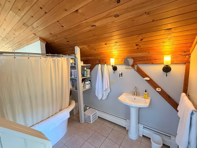 $699,000 | 682 East Manchester Road, Manchester, VT 05255