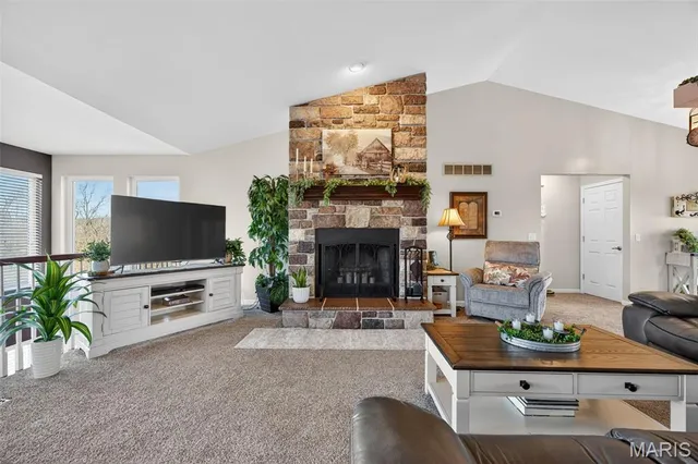 $875,000 | 113 Bridlespur Court, Hawk Point, MO 63349