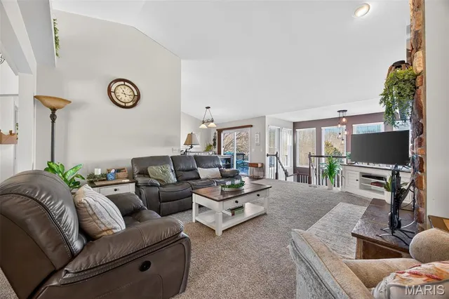 $875,000 | 113 Bridlespur Court, Hawk Point, MO 63349