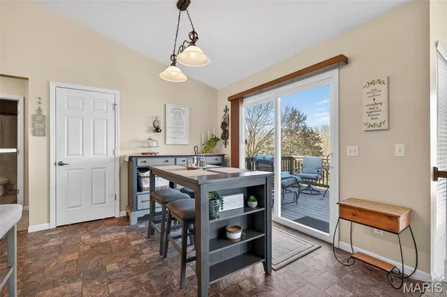 $875,000 | 113 Bridlespur Court, Hawk Point, MO 63349