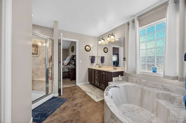 $875,000 | 113 Bridlespur Court, Hawk Point, MO 63349