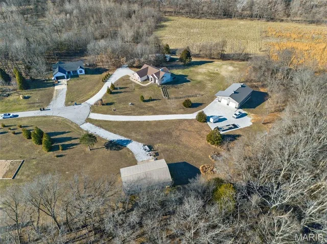 $875,000 | 113 Bridlespur Court, Hawk Point, MO 63349
