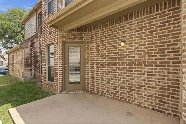 $2,550 | 6737 Firenze Lane, Frisco, TX 75034
