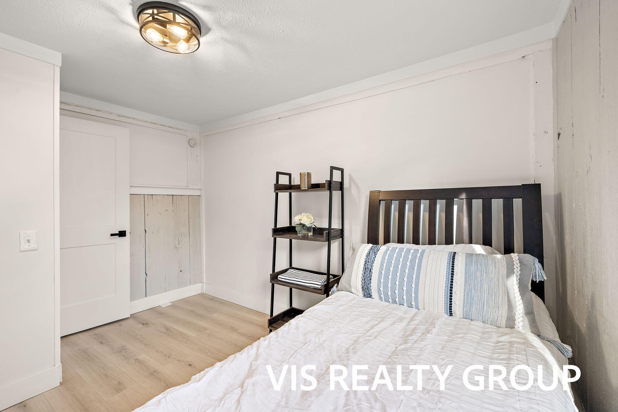 319 Visser Street Spring Lake, MI 49456 - Photo 20 of 37 24-web-or-mls-2R9A2164