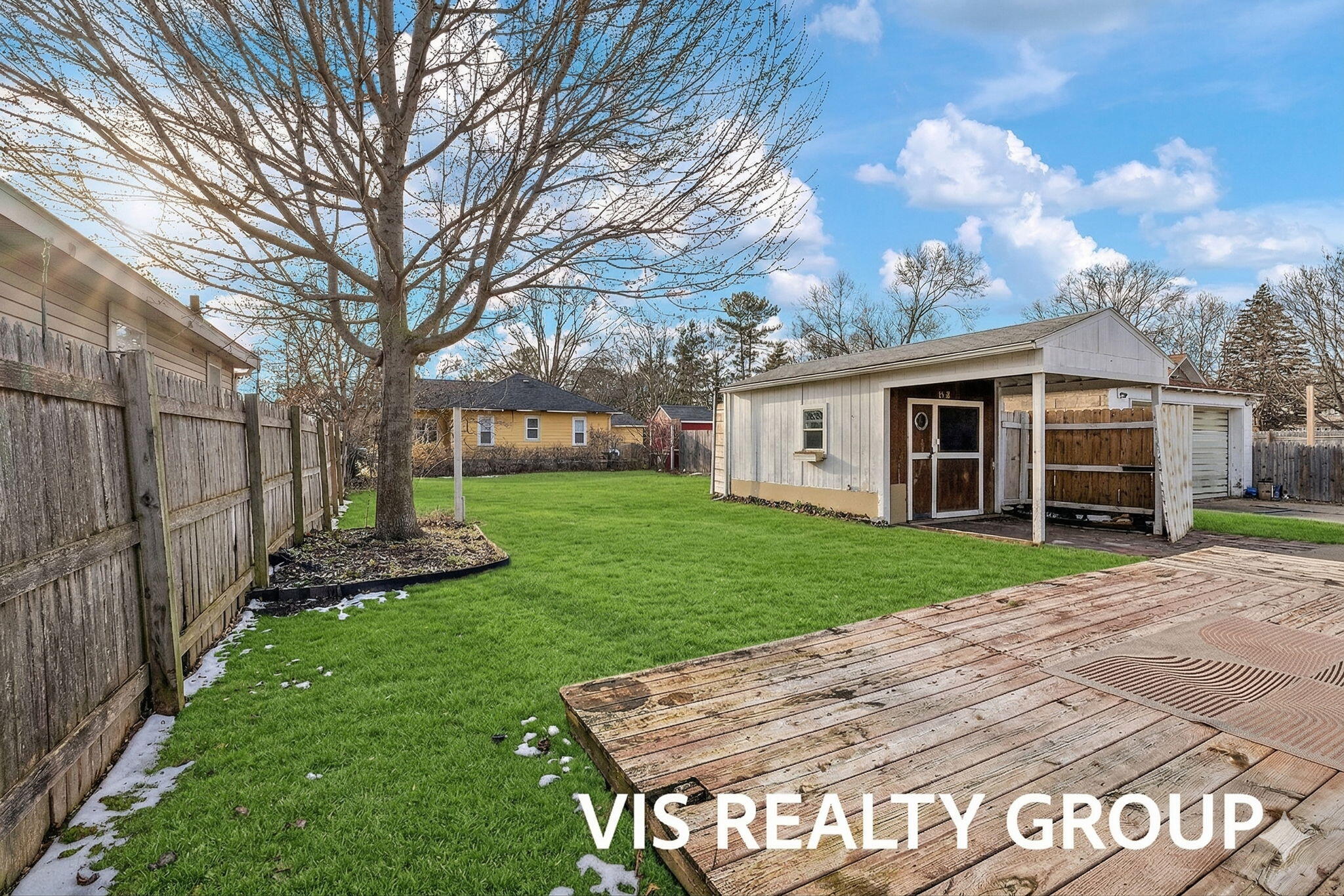 319 Visser Street Spring Lake, MI 49456 - Photo 2 of 37 IMG_0063