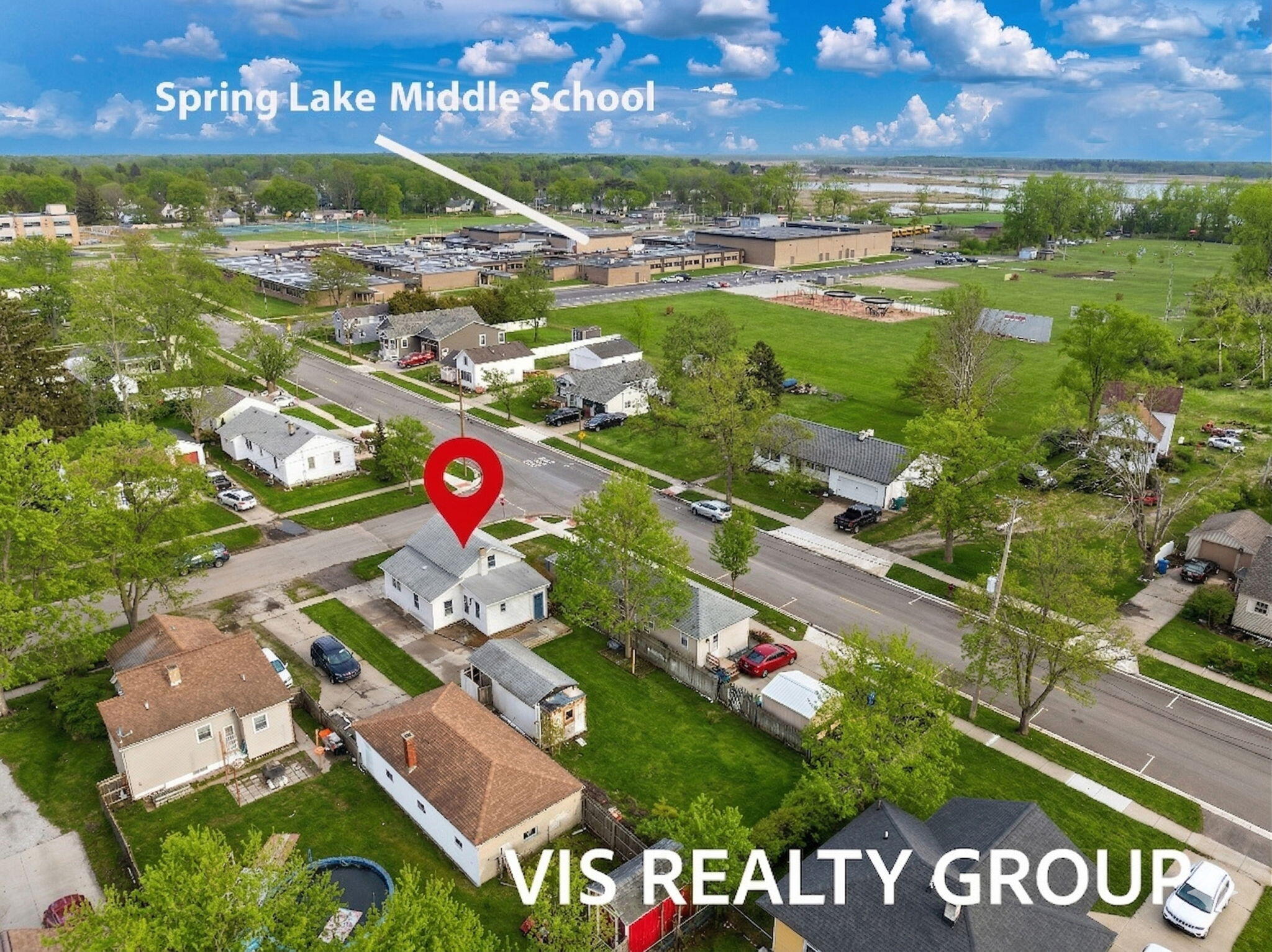 319 Visser Street Spring Lake, MI 49456 - Photo 5 of 37 54-web-or-mls-Green 9