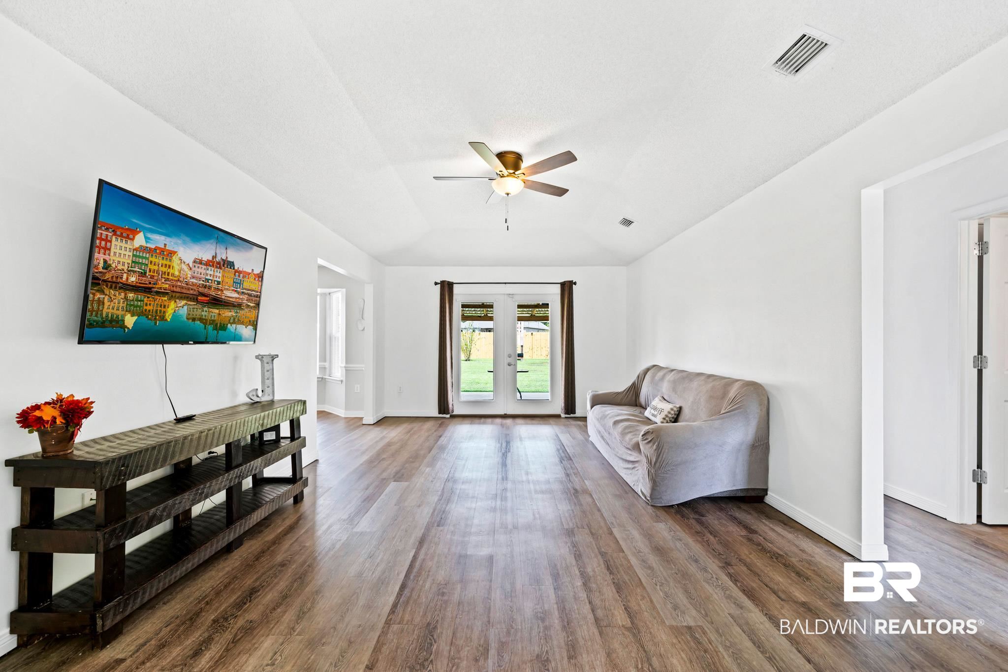 1416 Thames Drive Foley, AL 36535 - Photo 3 of 25 Living area