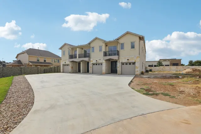 $439,900 | 302 Tesla Circle, Austin, TX 78681