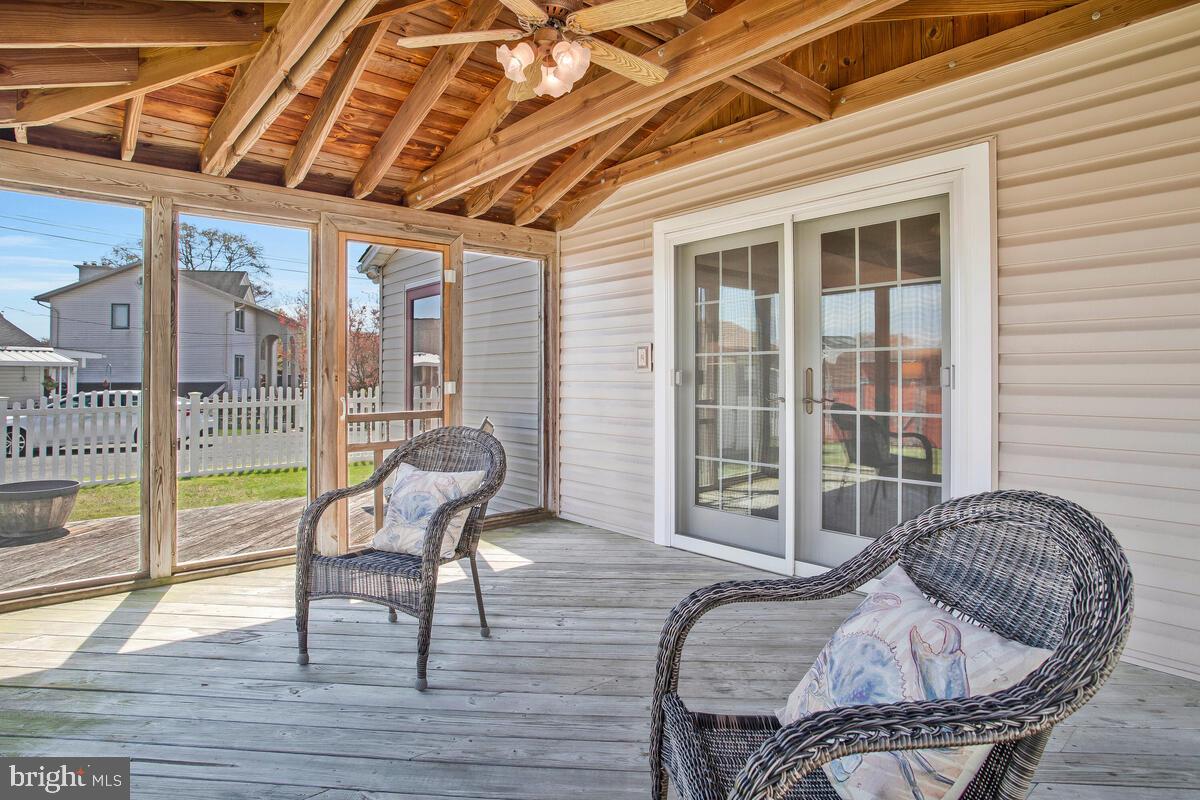 341 St Georges Road Essex, MD 21221 - Photo 19 of 36 The perfect spot for eating crabs this summer!