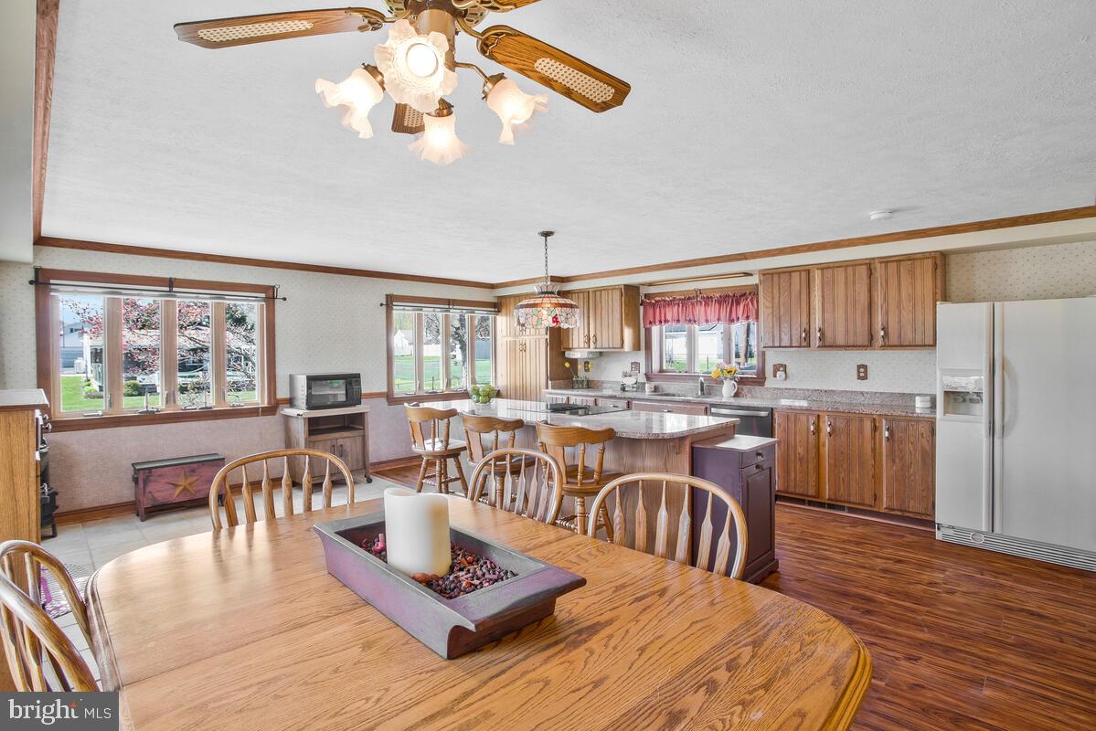 341 St Georges Road Essex, MD 21221 - Photo 9 of 36 Kitchen