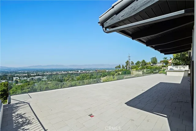 a view of a outdoor space