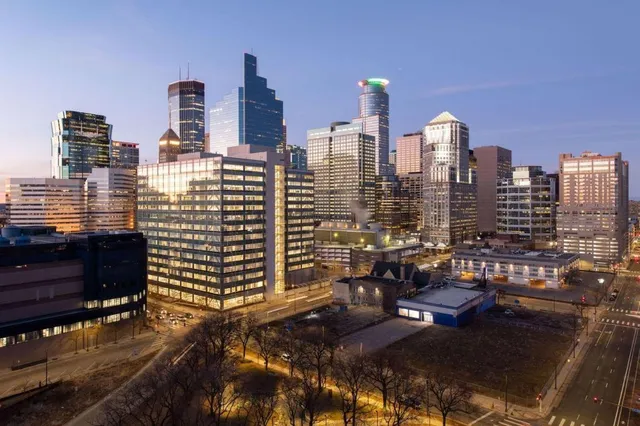 $1,995 | 500 East Grant Street, Unit 1503, Minneapolis, MN 55404