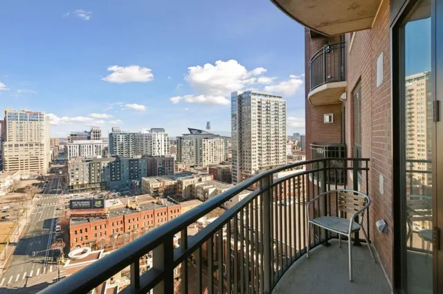 $1,995 | 500 East Grant Street, Unit 1503, Minneapolis, MN 55404