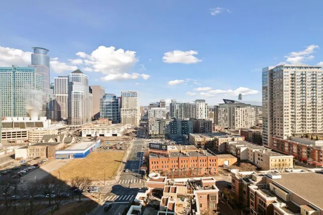 $1,995 | 500 East Grant Street, Unit 1503, Minneapolis, MN 55404