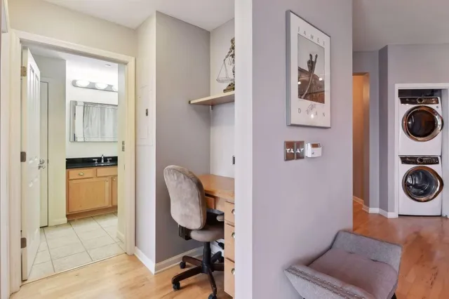 $1,995 | 500 East Grant Street, Unit 1503, Minneapolis, MN 55404