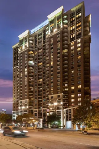 $1,995 | 500 East Grant Street, Unit 1503, Minneapolis, MN 55404