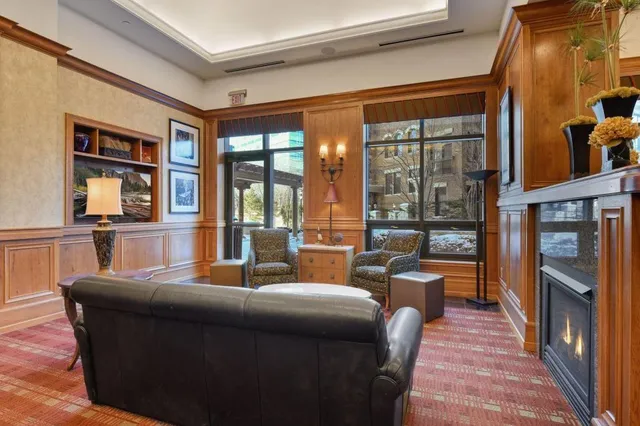 $1,995 | 500 East Grant Street, Unit 1503, Minneapolis, MN 55404