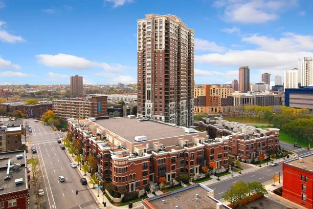 $1,995 | 500 East Grant Street, Unit 1503, Minneapolis, MN 55404