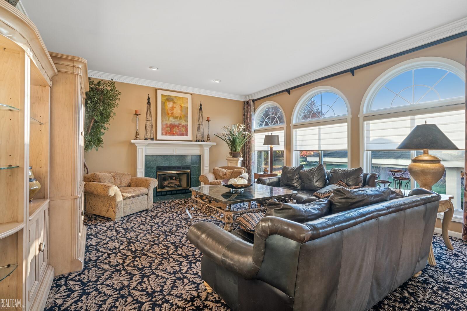 1028 Bloomview Circle Rochester, MI 48307 - Photo 16 of 44 50094250-15.JPG