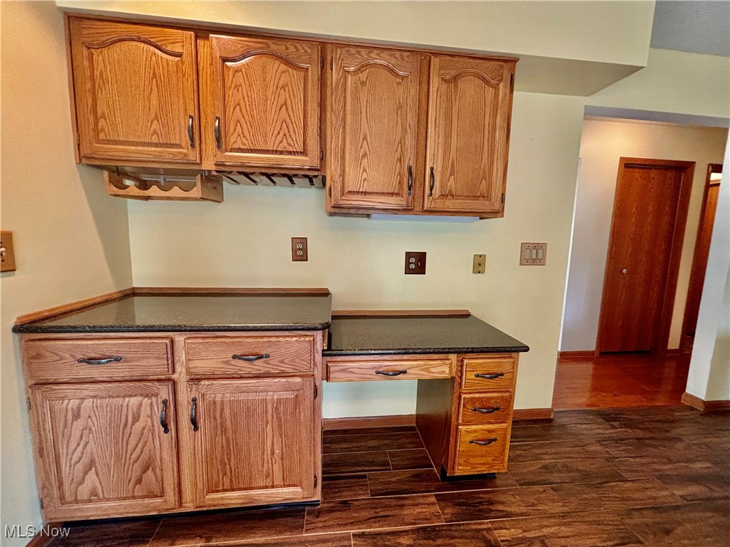 29123 Ridge Road Wickliffe, OH 44092 - Photo 6 of 39 Gallery Image 6