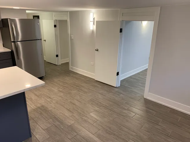 $1,400 | 3050 North Clifton Avenue, Unit G, Chicago, IL 60657