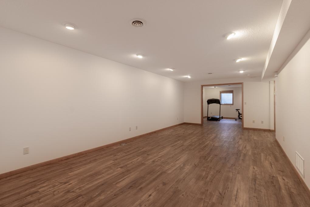 109 Creative Court Mankato, MN 56001 - Photo 32 of 46