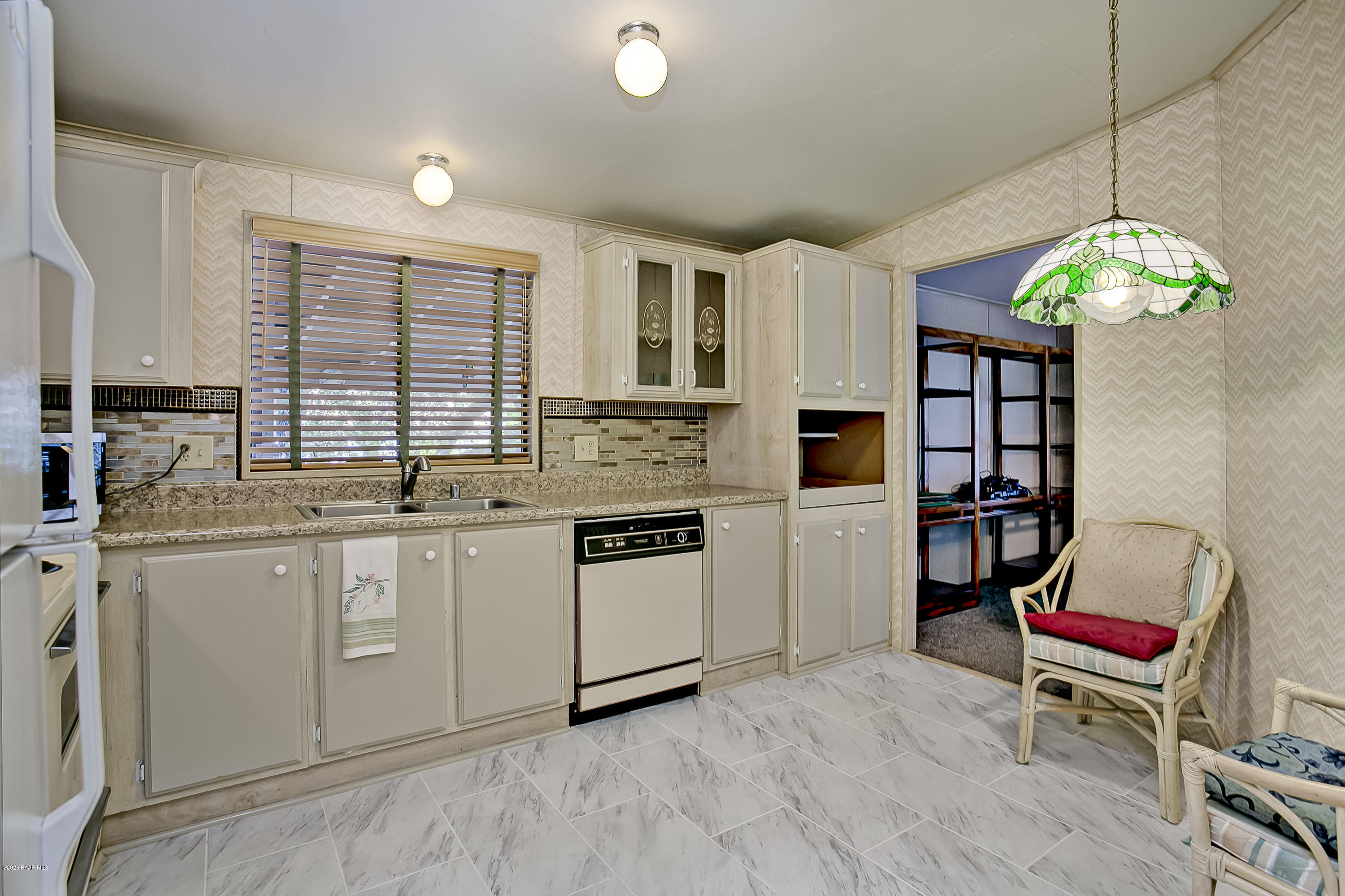 2223 River Trail Road Prescott, AZ 86301 - Photo 7 of 16 007_Kitchen