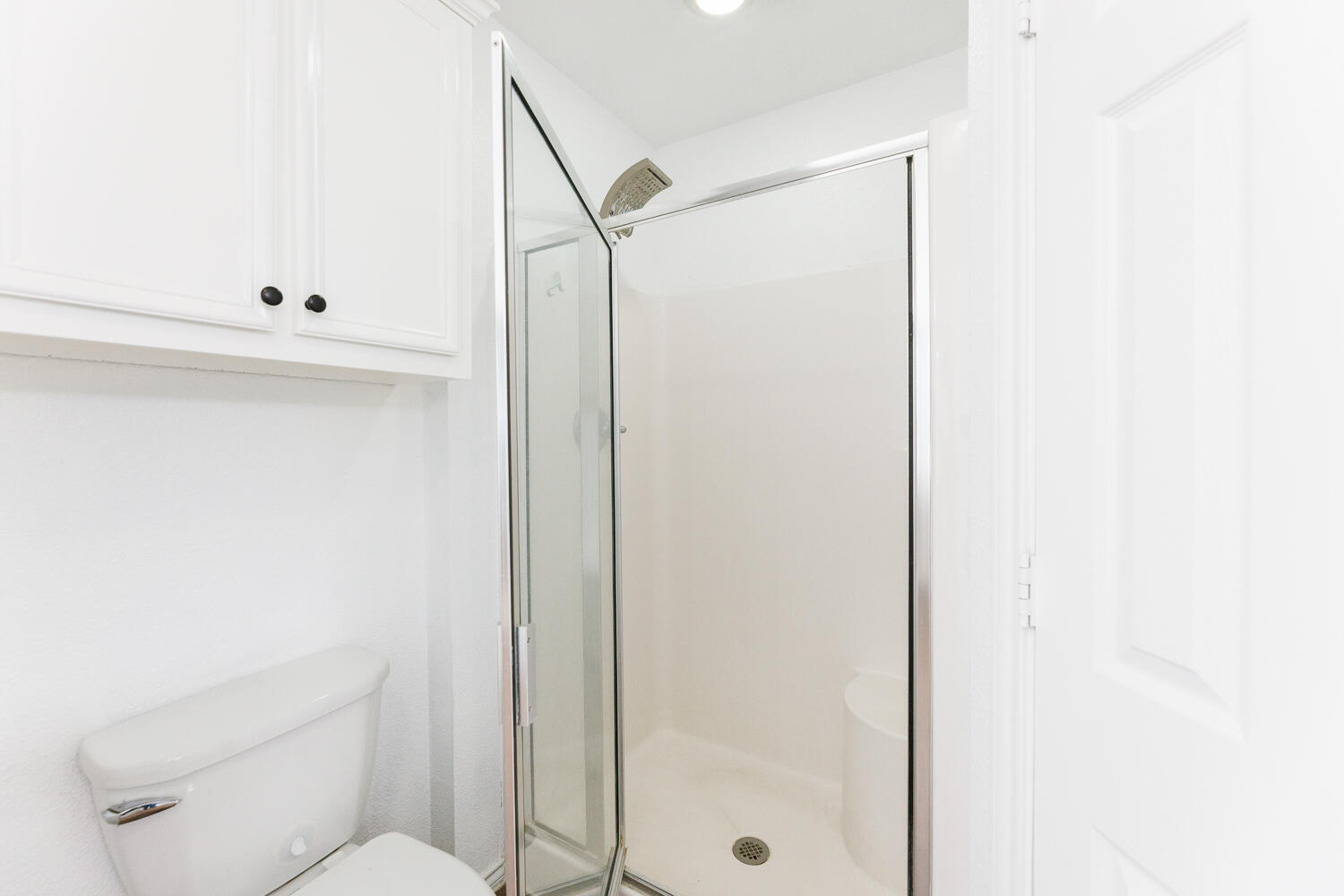 6906 37th Street Lubbock, TX 79407 - Photo 25 of 50 Primary Bathroom