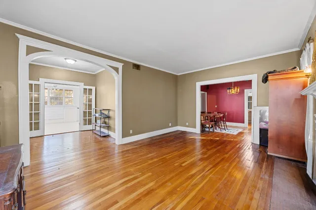 $379,999 | 1006 Maple Street, Lockhart, TX 78644