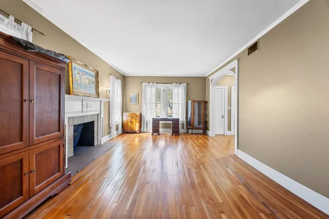 $379,999 | 1006 Maple Street, Lockhart, TX 78644