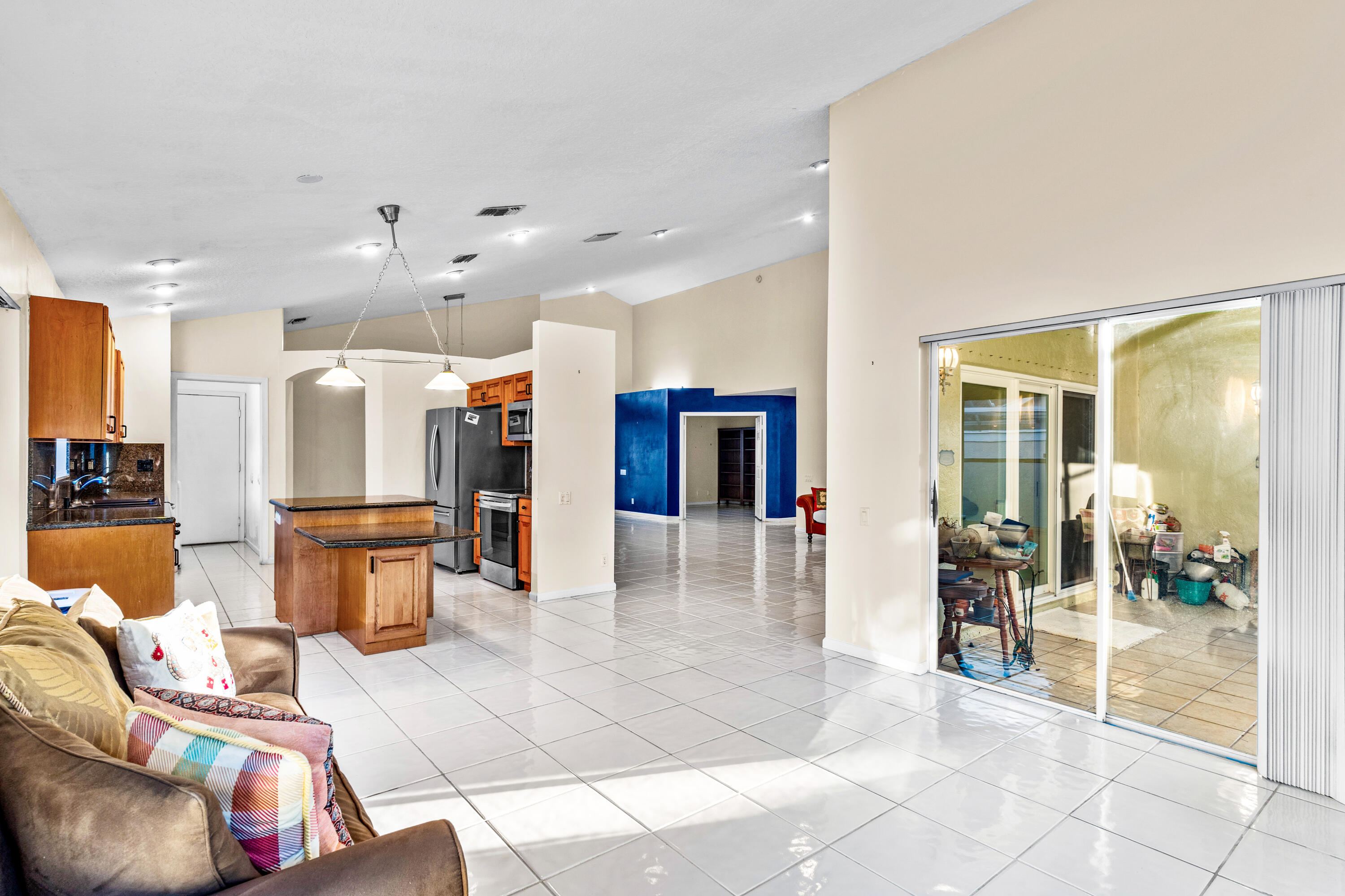 12361 Divot Drive Boynton Beach, FL 33437 - Photo 11 of 38 010-12361DivotDrive-BoyntonBeach-FL-3343