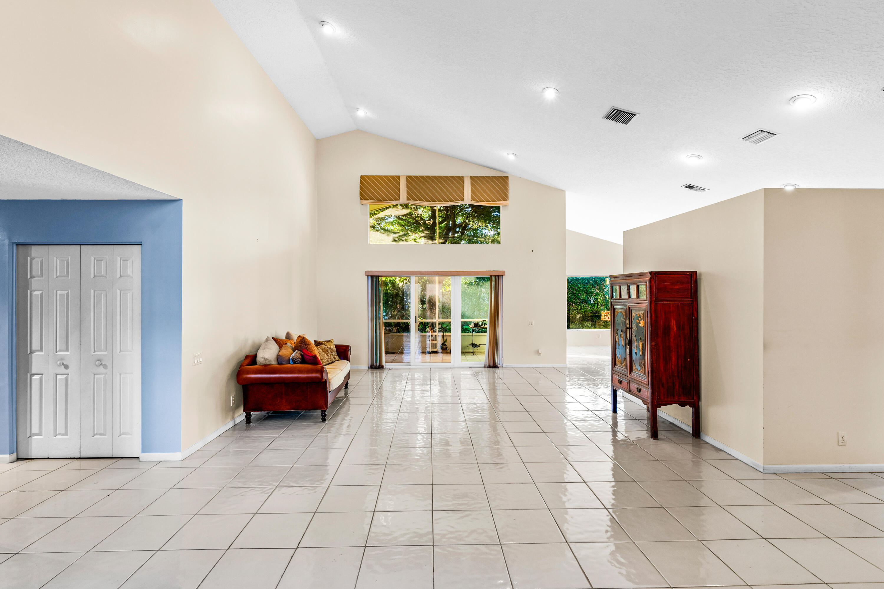 12361 Divot Drive Boynton Beach, FL 33437 - Photo 7 of 38 006-12361DivotDrive-BoyntonBeach-FL-3343