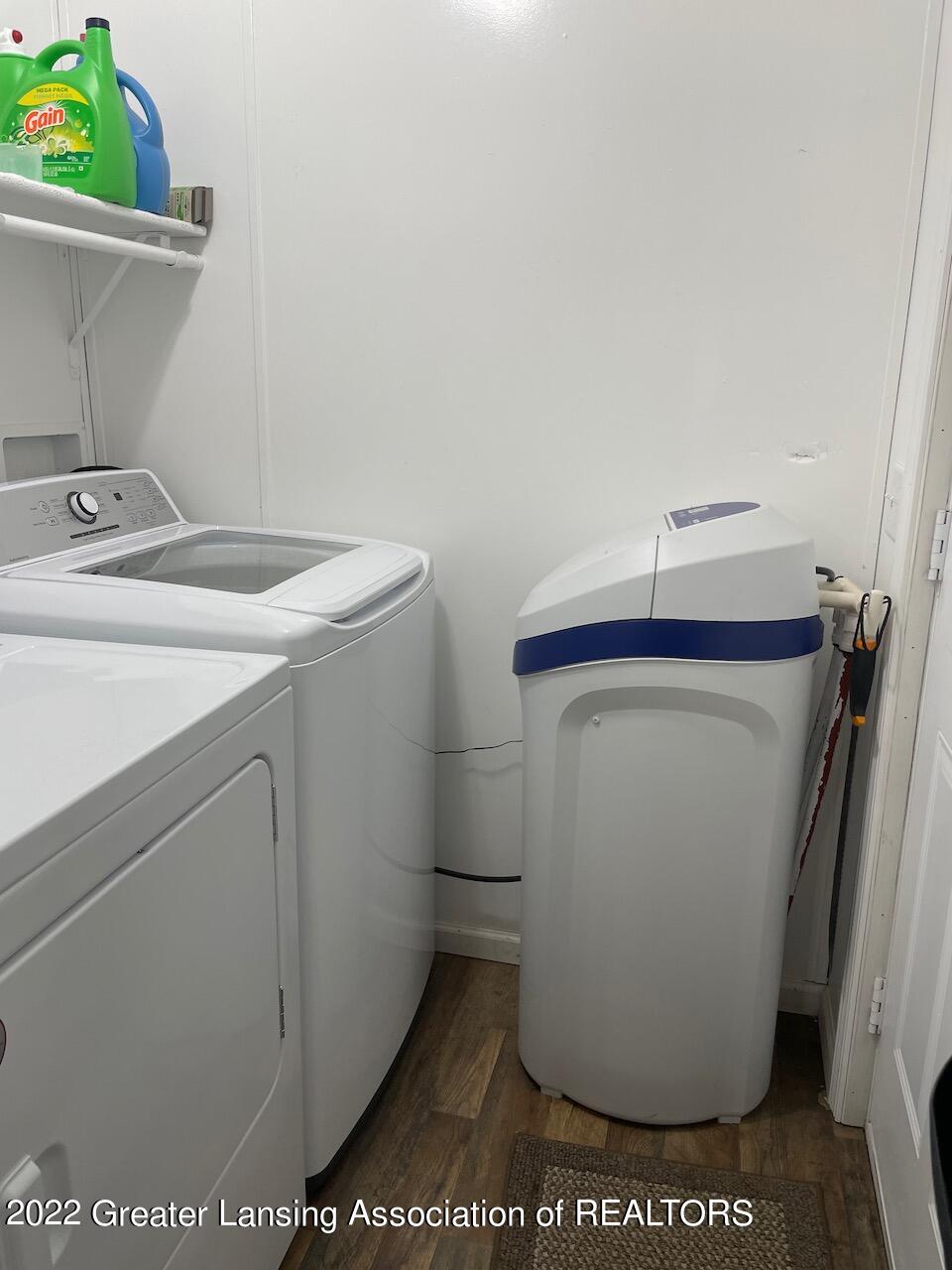 15401 Comdon Road Albion, MI 49224 - Photo 27 of 34 Laundry Room